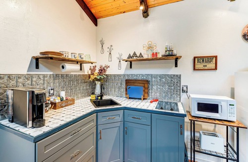 West Point Apartment | 'hidden Valley Retreat' - Outdoorsy West Point Gem