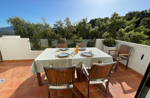 Ojen Villa | Hideaway Hilltop View