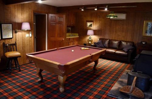 Arnold Ski Chalet | HighlandHouse