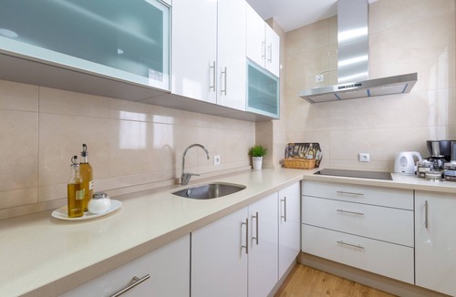 Ronda Apartment | Holiday Apartment “Sofía Ronda Center” with Terrace, Air Conditioning & Wi-Fi