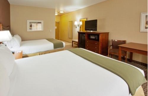Willows Hotel | Holiday Inn Express Hotel & Suites Willows by IHG