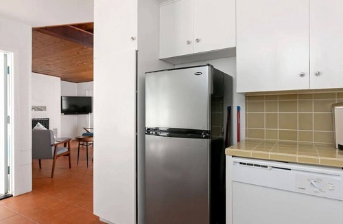 Hollywood Beach House | Hollywood Beachside Bungalow - Cute Mid-Century Style
