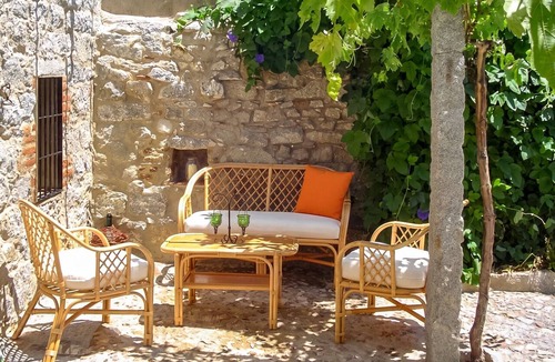 Anora House | Homerez - Charming House in Añora with Garden