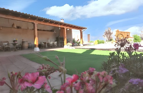 Peral de Arlanza House | Homerez - House in Peral de Arlanza