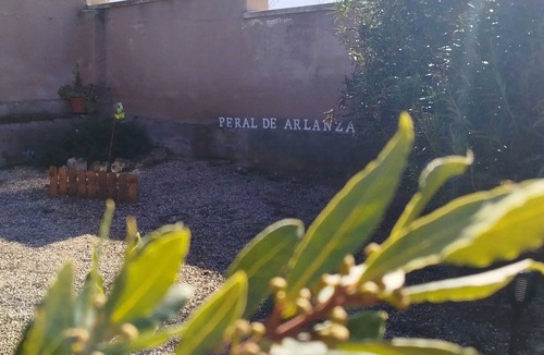 Peral de Arlanza House | Homerez - House in Peral de Arlanza