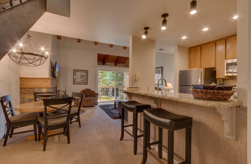 Carnelian Woods House | Honeymooner: Studio, 1.5 BA Townhouse in Carnelian Bay, Sleeps 4