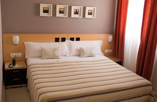 Sanlucar la Mayor Hostel | Hostal Albero by eme hoteles