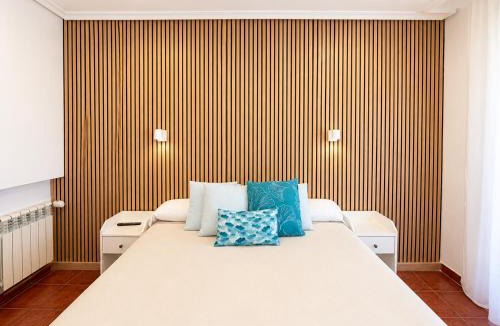 Old Town of Avila House | Hostal Bellas