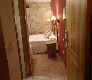 Pradena Hotel | hostal Decerca Prádena