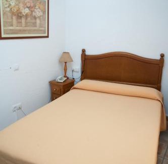 Old Town of Avila House | Hostal El Rincón