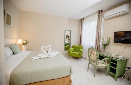 Palomas House | Hostal Escala Suites