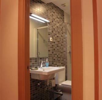 Cuatro Caminos House | Hostal Falfes
