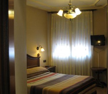 Oeste House | Hostal Granada