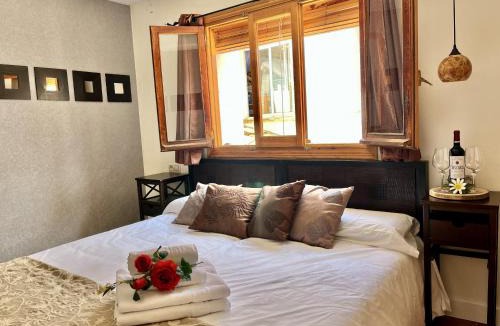 Villalba de la Sierra House | Hostal Nomadas