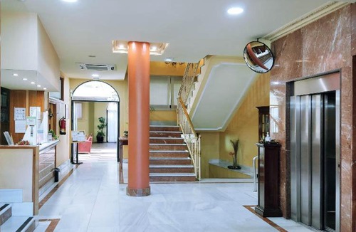 Torrejon de Ardoz House | Hostal Plaza Mayor