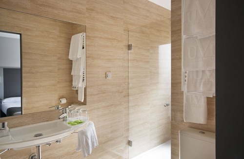 Paracuellos de Jarama Hostel | Hostal T4