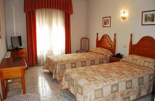 Benavente Hostel | Hostal Universal