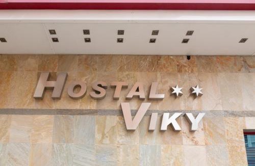 Barajas House | Hostal Viky