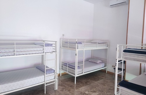 Barajas Hostel | Hostel M Torres