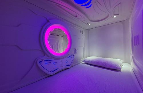 Moscardo Hostel | Hostel Space Capsule