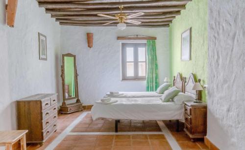 Benadalid Hotel | Hotel Almejí