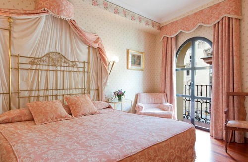 Santa Cruz Hotel | Hotel Doña María