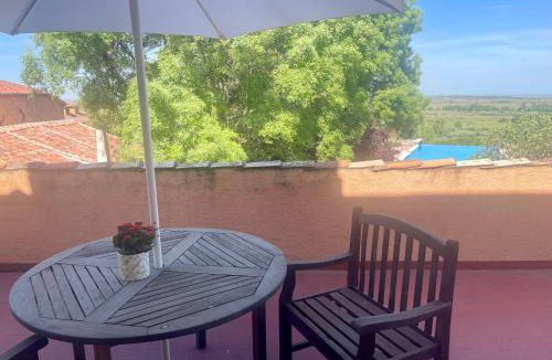 Torrecaballeros Hotel | Hotel El Rancho