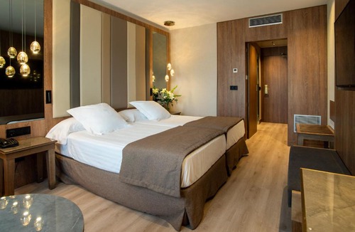 Centro - Sagrario Hotel | Hotel Granada Center