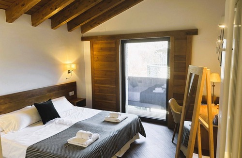 Navacepeda de Tormes Hotel | Hotel Gredos María Justina*