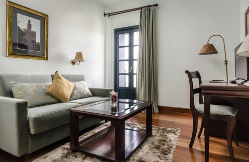 Valencina de la Concepcion Hotel | Hotel YIT Vereda Real