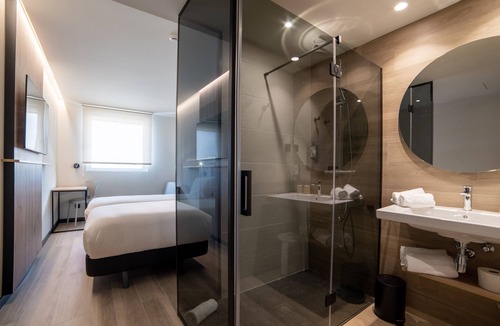 Santander Hotel | Ibis Styles Santander