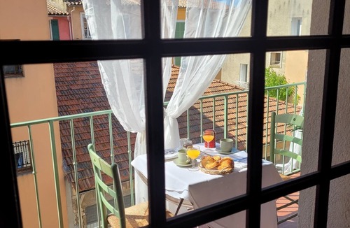 Martigues Apartment | Ilot - Exceptional location, Comfort, Refinement