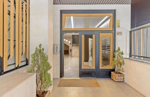 El Viso Apartment | Immpecable Chamartín 2BR w/terrace, by Blueground