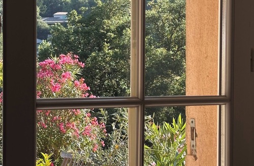 La Garde-Freinet Apartment | Independent Apartment in a Villa, 1 km from the Village