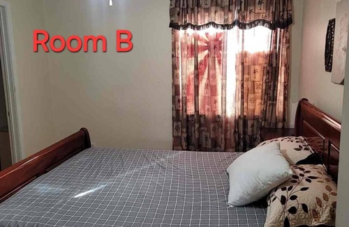 Indio Bed & Breakfast | Indio, CA, 3 Friendly Family rooms. No Pets.