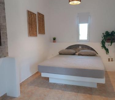Platis Gialos House | Klimi's villa!
