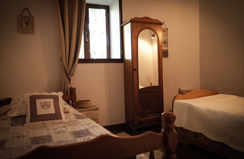 Bonlieu-sur-Roubion Bed & Breakfast | La Bastide de Sauvetas