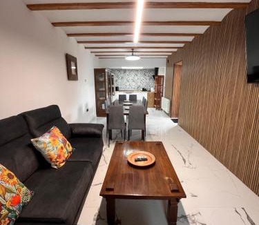 Mahora House | La Casa Los Patios