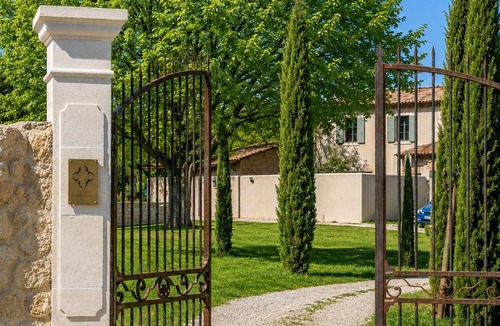 La Motte-dʼAigues Bed & Breakfast | La cour du Luberon maisons d'hôtes