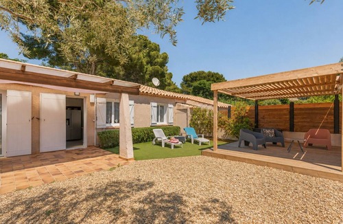 Giens Villa | La Grande Auguière, spacious family villa