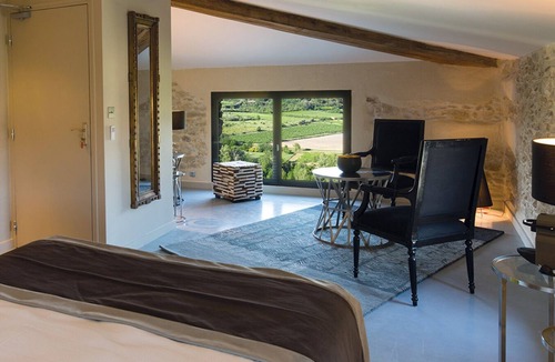 Crillon-le-Brave Hotel | La Maison de Crillon