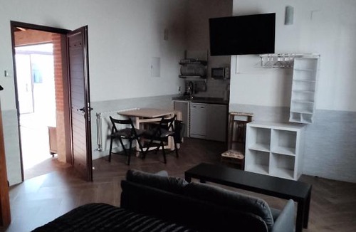 San Pascual Apartment | La Panera