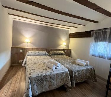 Jabaloyas Hotel | La Posada de la Bruja