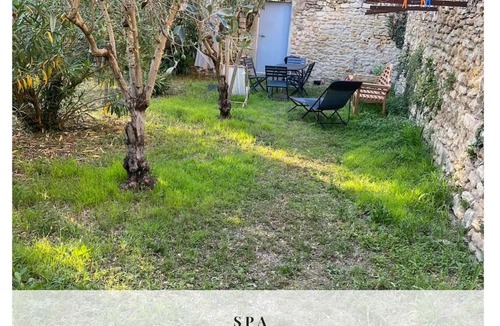 Grignan Villa | La tour de Grignan