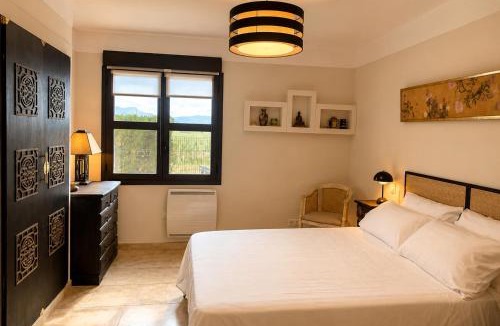 Oraison Bed & Breakfast | La Tuiliere