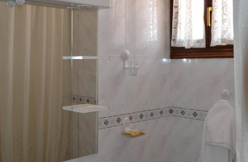 La Calahorra Hostel | Labella Hostal Restaurante
