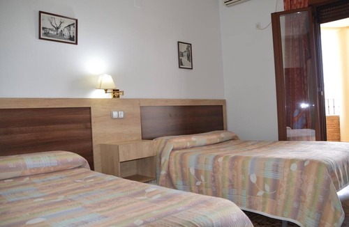 La Calahorra Hostel | Labella Hostal Restaurante