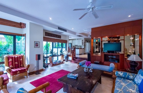 Bang Tao Villa | Lakeside Luxury: 4 Bedroom Phuket Laguna Villa