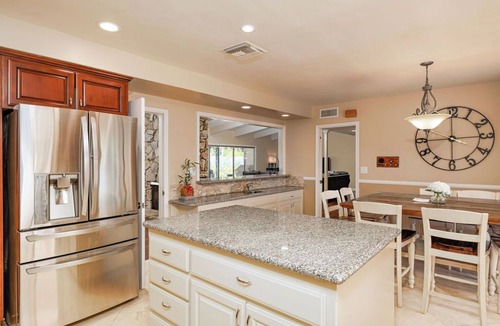 Granada Hills North House | Large 4BD - Pool - Gym - 2 Master Suites