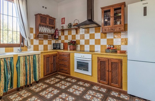 Cabra House | Large charming cottage with pool